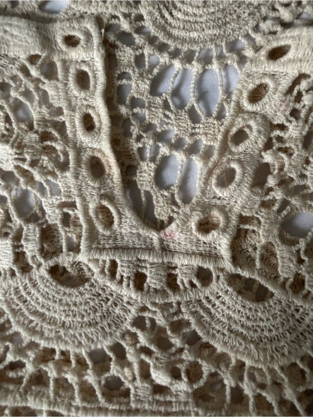 Lacy Cropped Coverup Tank Top. - Picture 4 of 6